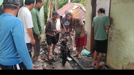 Rumah Orang Tua Youtuber Asal Seluma Ludes Terbakar, Kerugian Capai Ratusan Juta Rupiah