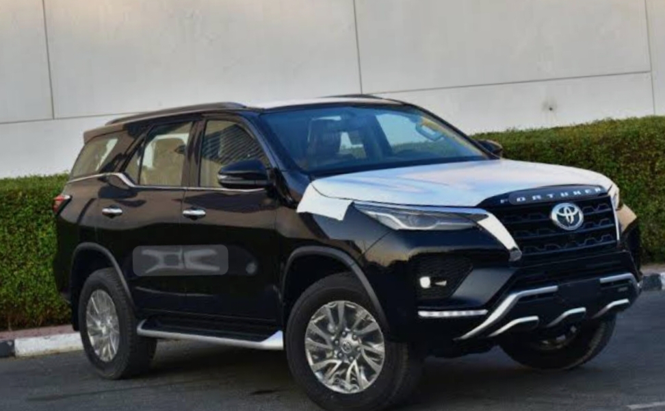 Toyita Soetyner Sport VXR 4.0L 4WD 7 Seater Autatic dan Manual Diluncurkan di Pasar Otomotif Desain modern