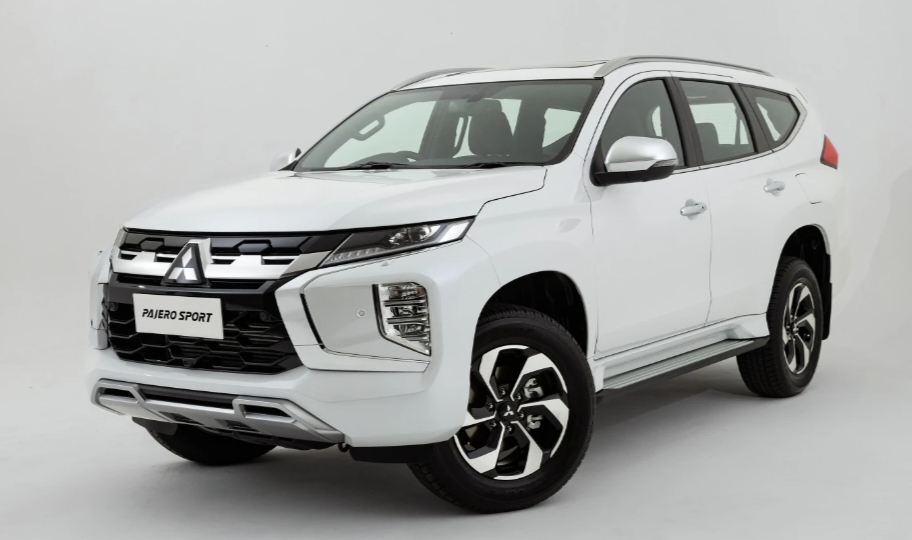 Penyegaran Mitsubishi Pajero Sport 2024 Tampilan Eksterior dan Interior pada Gaikindo Indonesia