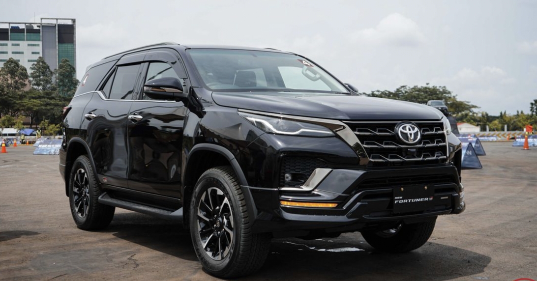 Toyota Fortuner Generasi Terbaru Siap Meluncur, Lebih Agresif, Mesin Bertenaga Tinggi Kecepatan Tanpa Tanding 