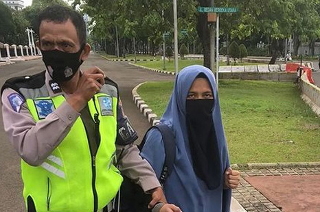 Begini Aksi Wanita Ini, Terobos Istana Presiden dan Todong Paspampres