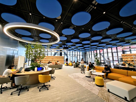 Ekspatriat Bisa Rasakan Layanan Terbaik di Qianhai: Tanpa Birokrasi, Hanya Karpet Merah