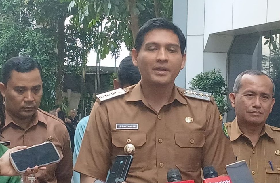 Bupati Indramayu Lucky Hakim, Siap Jalani Sanksi Kemendagri! Magang dan Naik Kereta Api ke Kemendagri