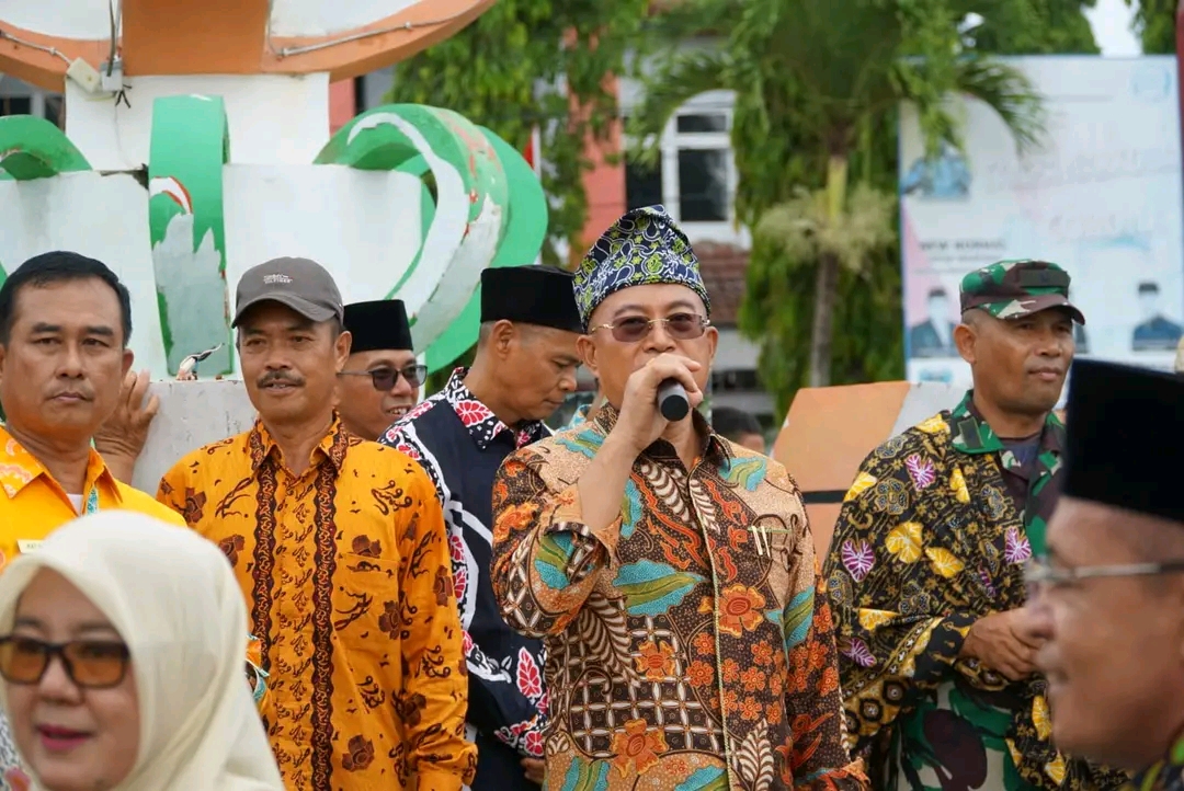   Meriah HUT BS, ASN dan Pelajar Ramaikan Parade Batik Sekundang