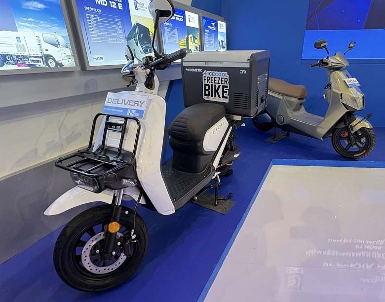  Diskon Motor Listrik Bisa Sampai 12,5 Juta, Cek di  PEVS 2025