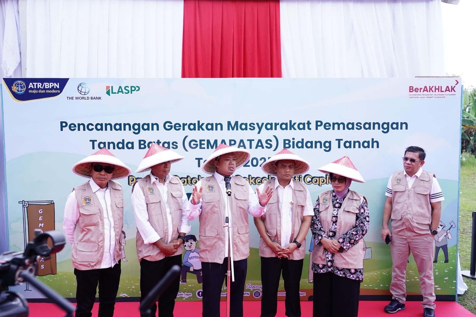 Selain Menghindari Konflik, Menteri Nusron Nilai Pemasangan Patok Bisa Tandai Batas Tanah APL dengan Non-APL
