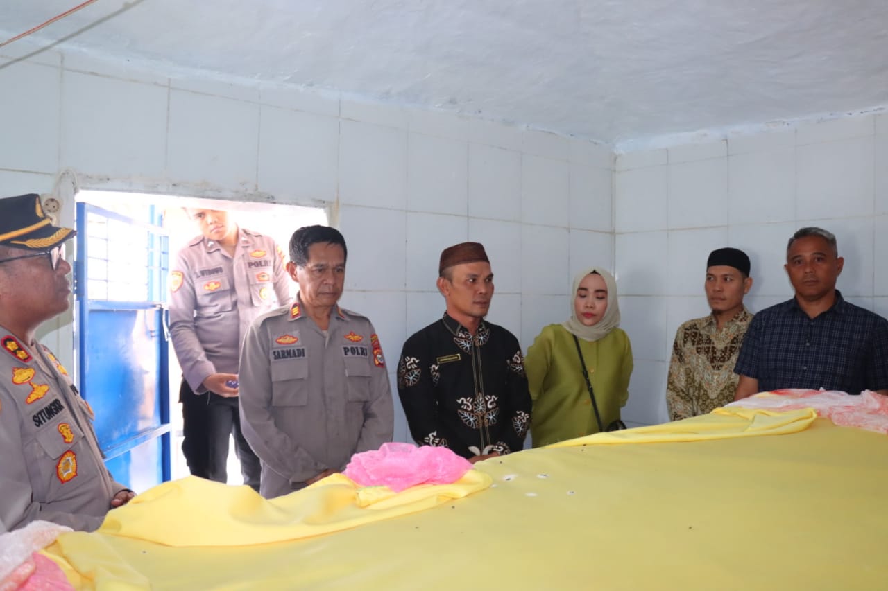    Kapolres Bengkulu Selatan, Datangi Juru Kunci Syeh Mohammad Amin Pasar Bawah Manna