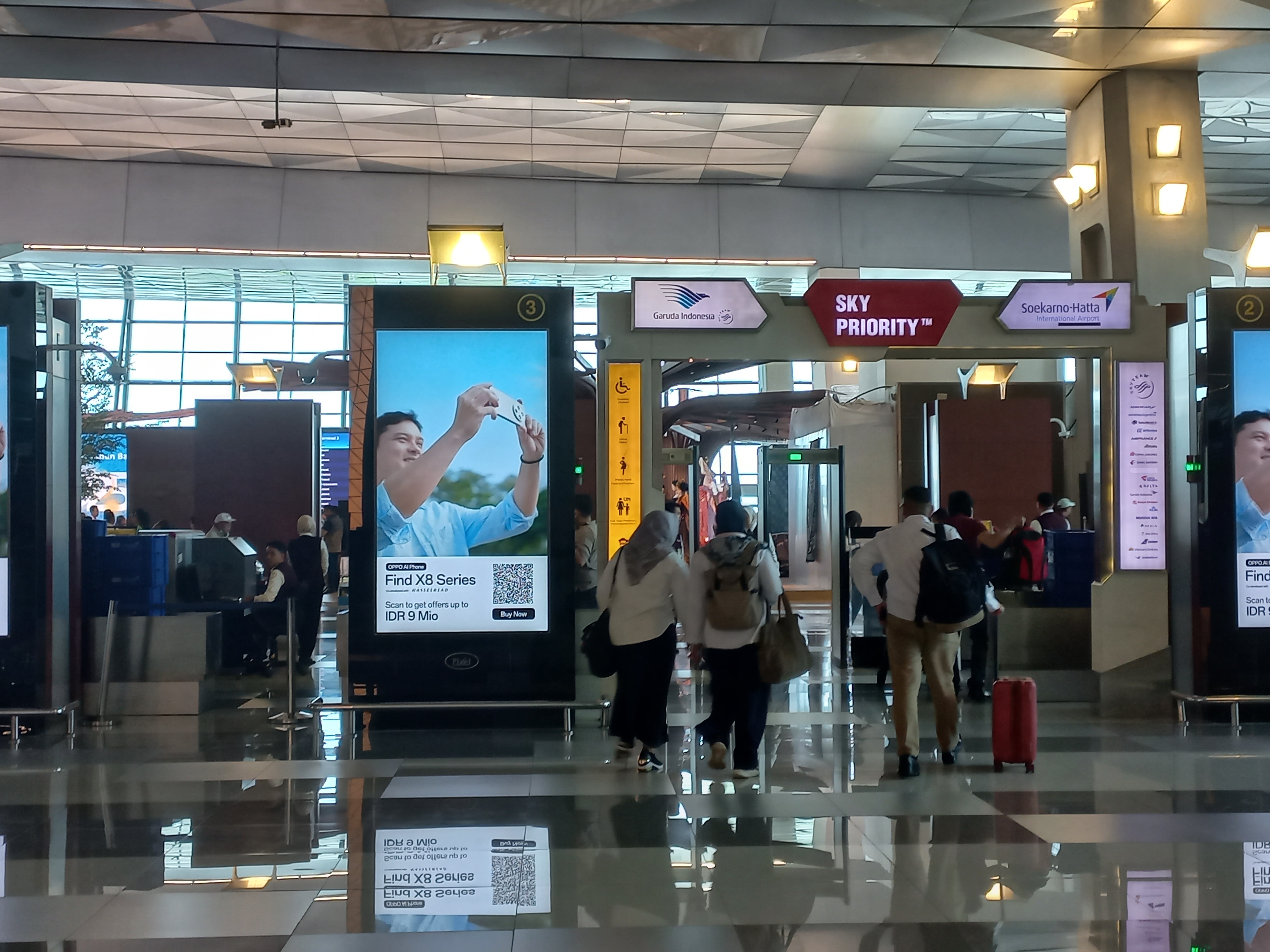 Penerbangan ke Timur Tengah Dibatalkan, AS dan Israel Serang Iran