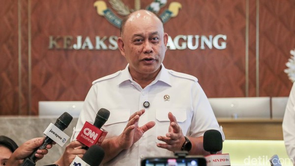 BGN Klarifikasi Pengadaan Semir dan Sikat Sepatu Rp1,5 Miliar untuk Program SPPI 2025