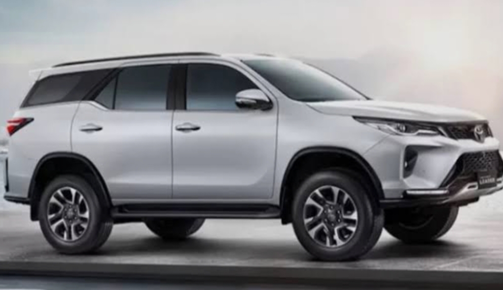 Toyota Fortuner Sport SUV Terbaru, Desain Gagah dan Mewah dengan Fitur Sistem Canggih