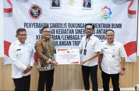  BNPT dan Pemkab Bekasi Salurkan Bantuam Kementrian BUMN ke  Mitra Deradikalisasi di  Bekasi