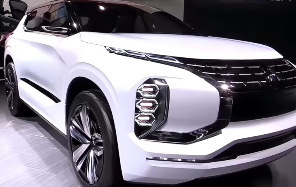 Mitsubishi Rilis All New Pajero Sport 2025, Lebih Canggih, Gahar, dan Memukau!