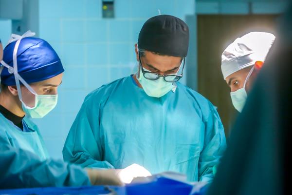   KFSHRC Berhasil Operasi Pengangkatan Tumor Otak Robotik Pertama di Dunia, Era Baru dalam Bedah Saraf