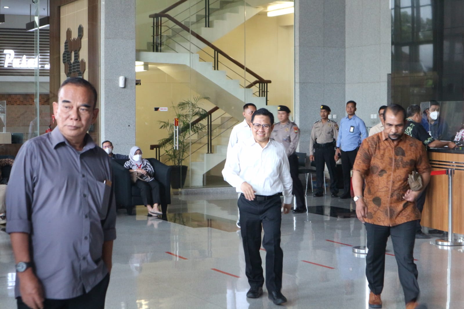 Cawapres Muhaimin Iskandar Datangi Gedung KPK! terkait Korupsi di Kemenaker