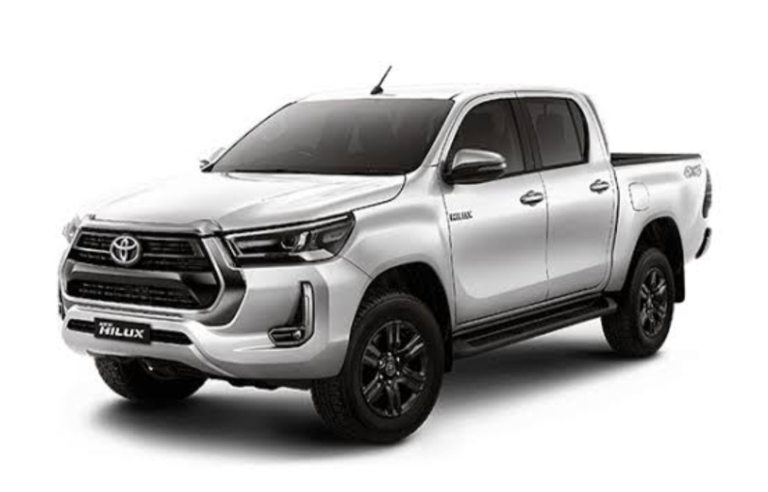 Hilux Desain Lebih Tinggi dan Panjang dengan Mesin Double Tangguh