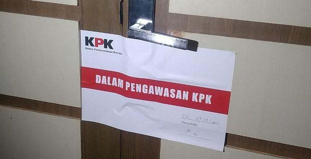 Bupati Pekalongan Fadia Arafig Kena OTT KPK, Kantor Bupati  Disegel KPK