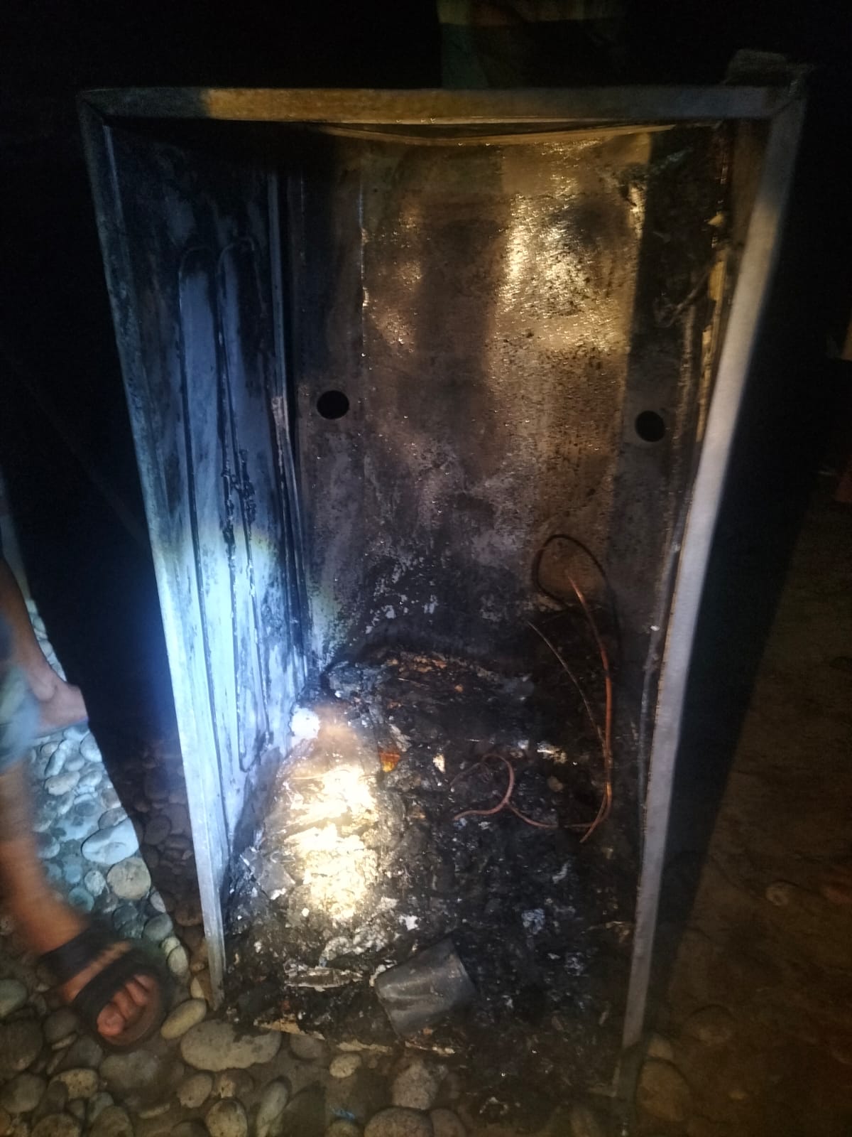    Rumah Warga Penago Baru Seluma Nyaris Ludes Dilalap Si Jago Merah, Diduga Arus Pendek