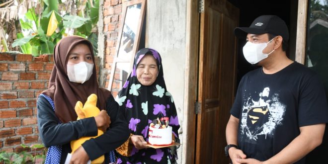 Kaget Sampai Terharu, 2 Pelajar ini dapat Kejutan HUT dari Wakil Walikota Bengkulu