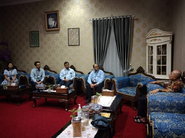 Perkuat Pelayanan, Kepala KPPN Sambangi Bupati BS