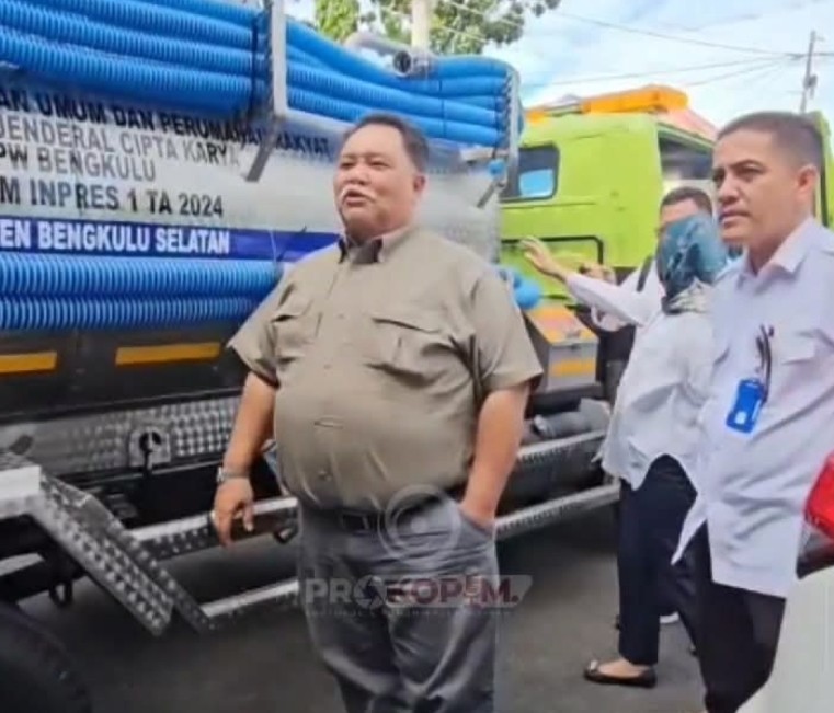 Pemkab Bengkulu Selatan Dapat Hibah Mobil Tinja dari BPPW Bengkulu   