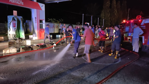  Suzuki Thunder Terbakar di SPBU Tanjung Raman,Warga Panik