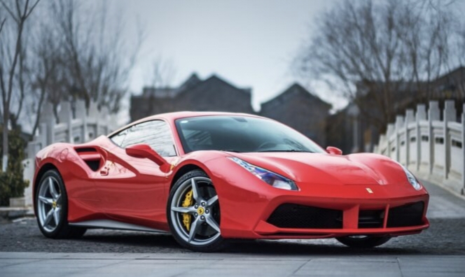 Mobil Ferrari Meluncurkan Mobil Sport Terbaru Merajut Fitur Baru dan Teknologi Canggih dalam Dunia Balap