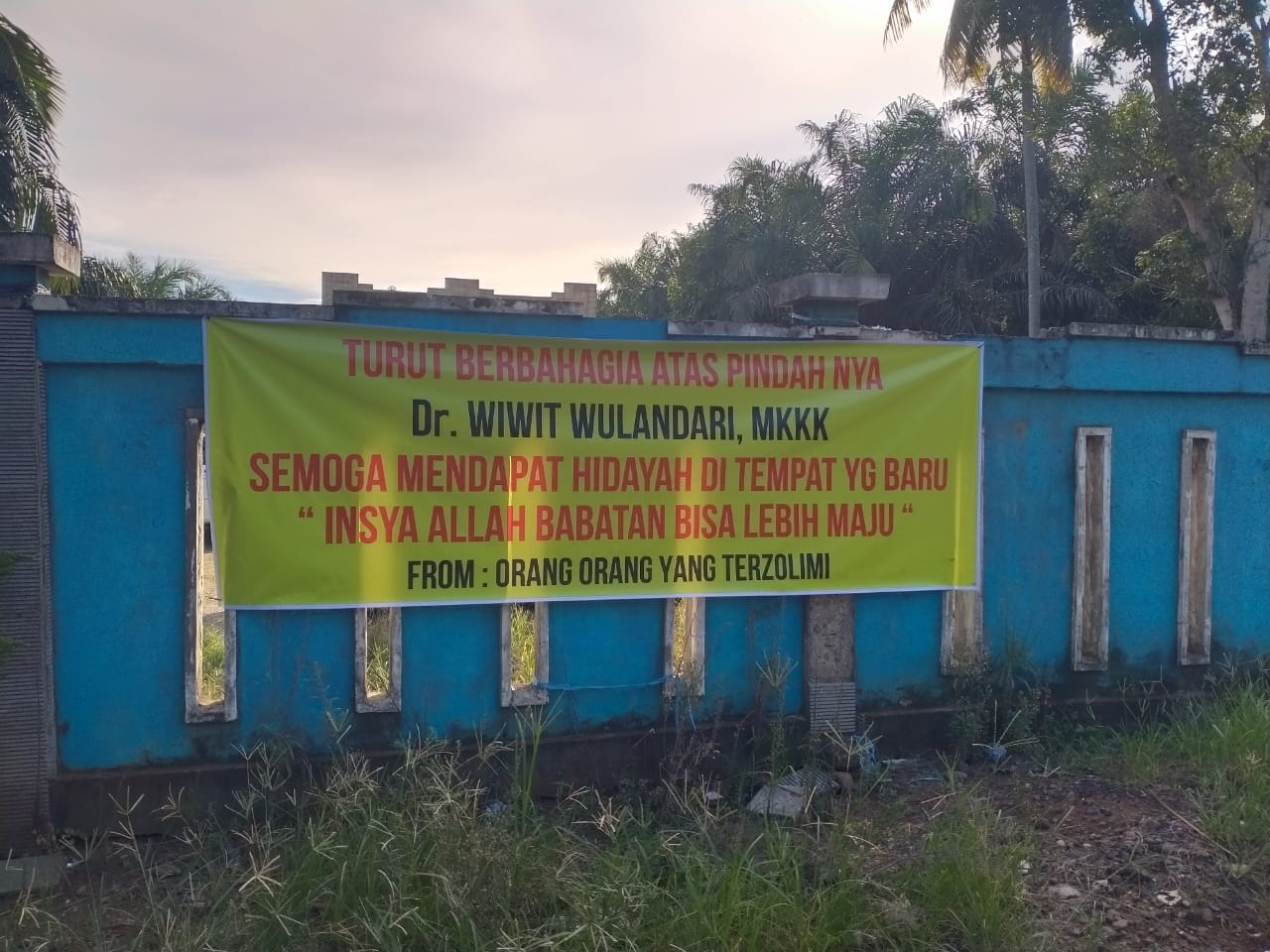 Kepala Puskesmas di Seluma Diganti, Beredar Spanduk Ucapan Turut Bahagia