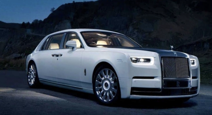 Rolls-Royce New Ghost Hadir di Pasar Otomotif Indonesia, Apa Saja? Keistimewaanya dan Keunggulannya Simak! 