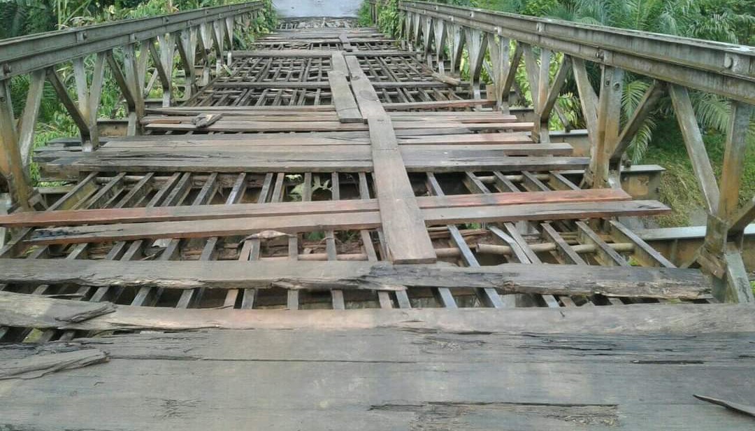  Lantai Jembatan Napal Jungur Diduga Sengaja Dibuang