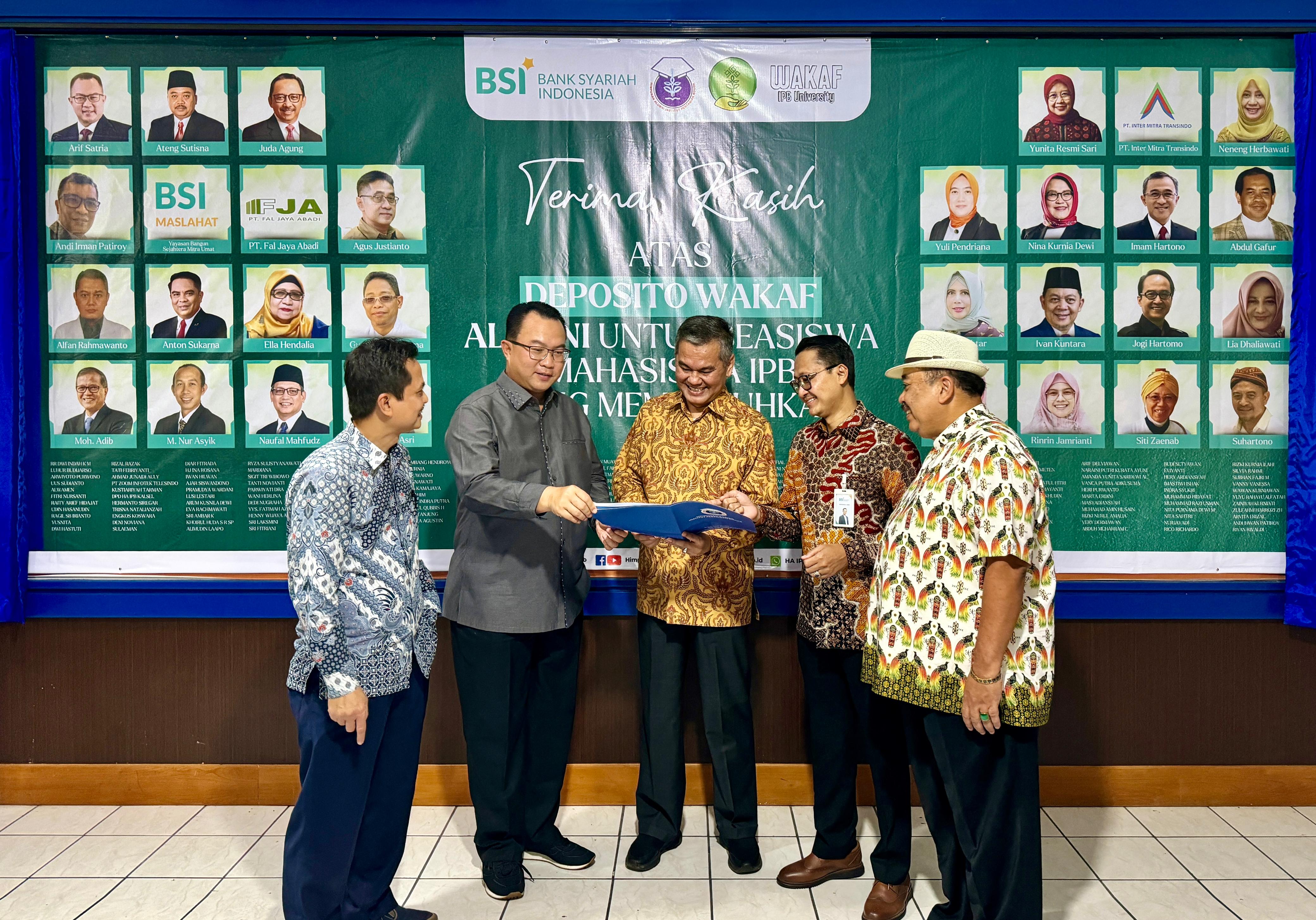   Deposito Wakaf BSI & Alumni IPB Capai Rp20 M, 165 Mahasiswa Sudah Terima Manfaat