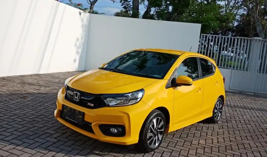 Honda Brio Warna Kuning: Pilihan Terang dan Memukau bagi Pecinta Otomotif