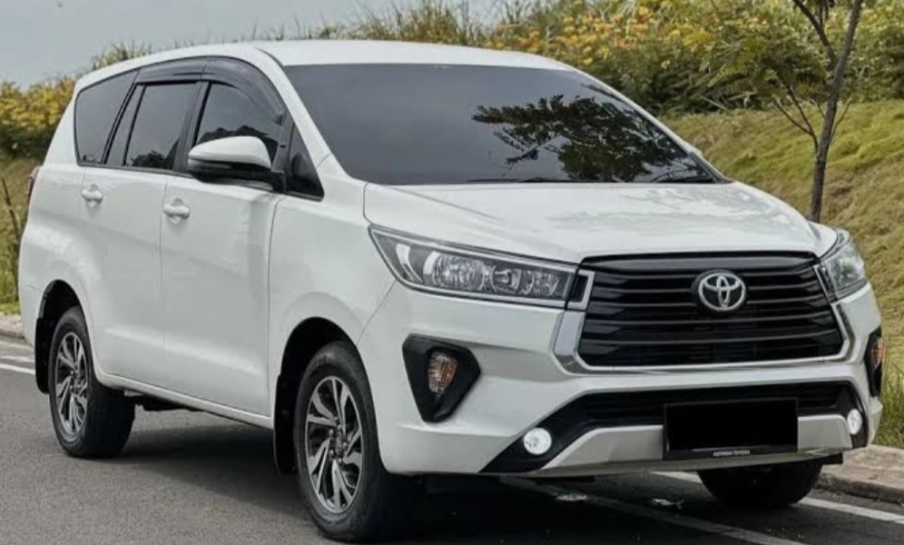 Toyota Kijang Innova Reborn: Desain Canggih dan Mewah yang Menggoda Para Pecinta Otomotif