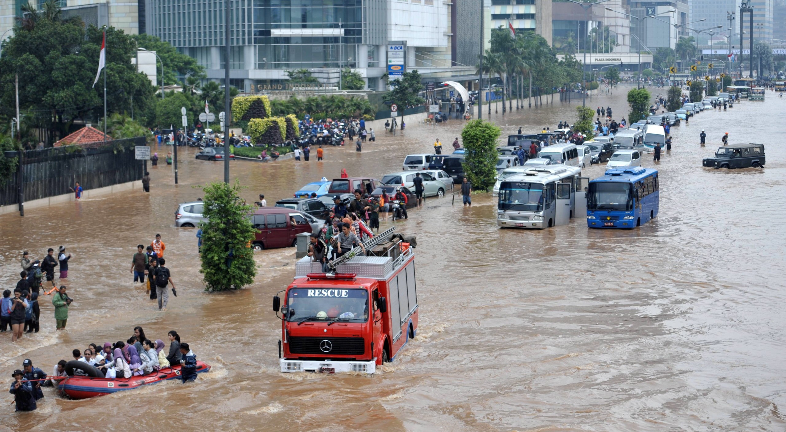 Banjir Masih Terjadi di 125 RT dan 14 Ruas Jalan di Jakarta