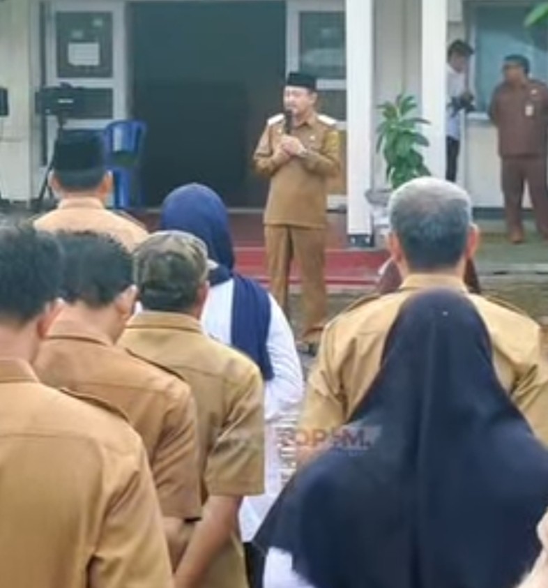 Wabup BS Yevri, Ingatkan ASN Malas, Agar Mundur