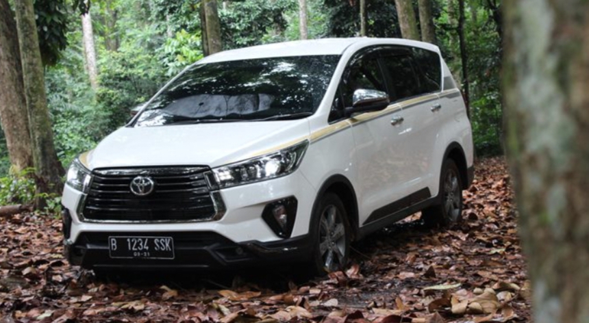 Kijang Innova Terbaru Dipasarkan dengan Banderol Mulai dari Rp331,8 Juta Gratis Servis 