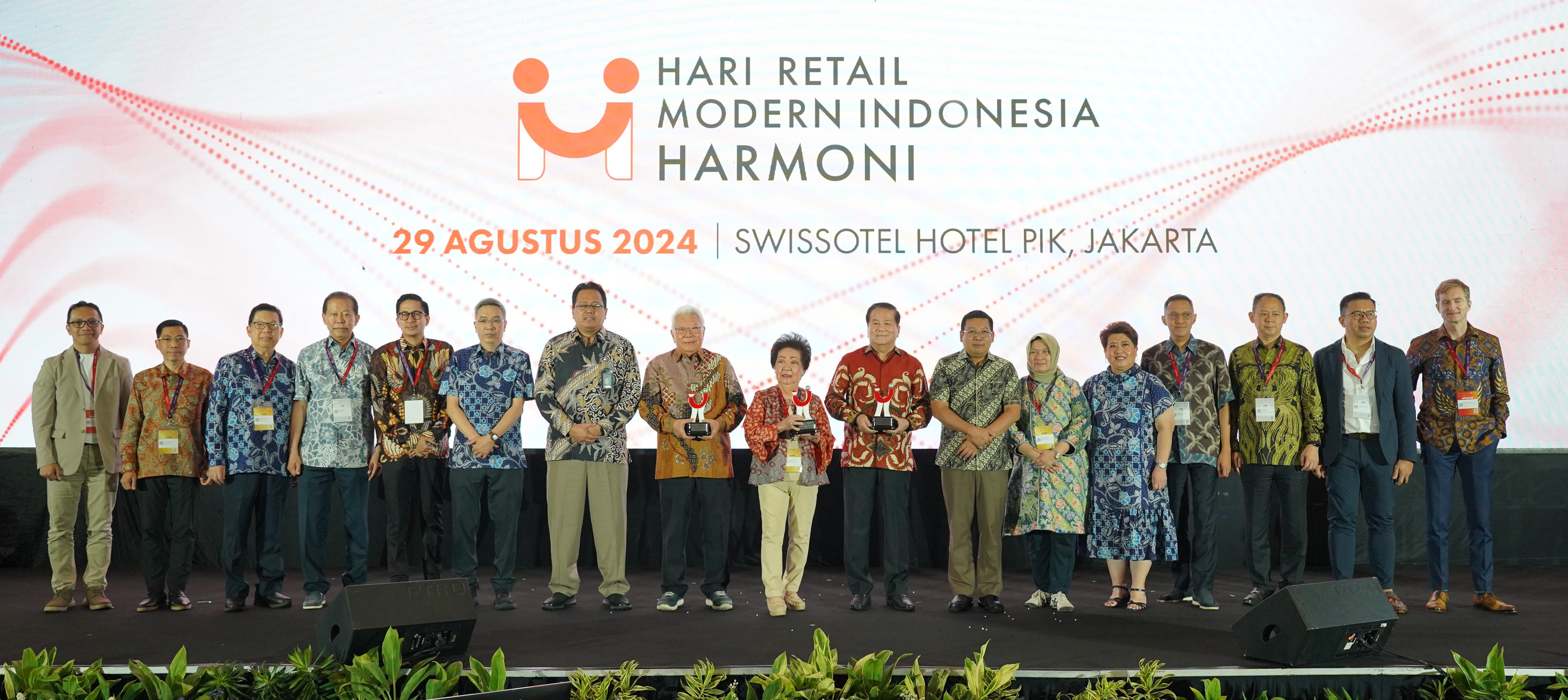 HIPPINDO Gelar HARMONY AWARD 2024, 11 Entitas Sabet Peritel Terbaik Indonesia