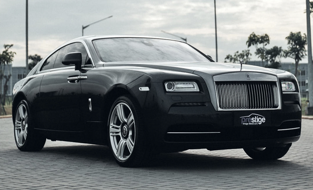 Mengulas Rolls-Royce Black Badge Wraith Black Arrow, Melangkah Menuju Era Mobil Listrik, Inspirasi Thunderbolt