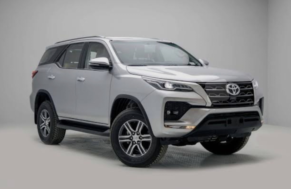 Toyota Fortuner 2.8 GR Sport Jadi Topik Paling Dinantikan, Perpaduan Kemewahan dan Ketangguhan yang Memikat