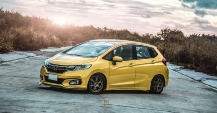 Honda Jazz Diperkenalkan pertama Kalinya Tahun 2001 Masih Primadona di Pasar Otomotif Indonesia