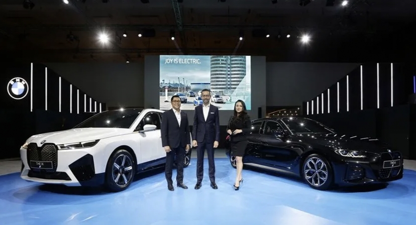 Menarik BMW Merilis 5 Mobil Listrik dan 2 Model Penyegaran untuk Tahun 2023