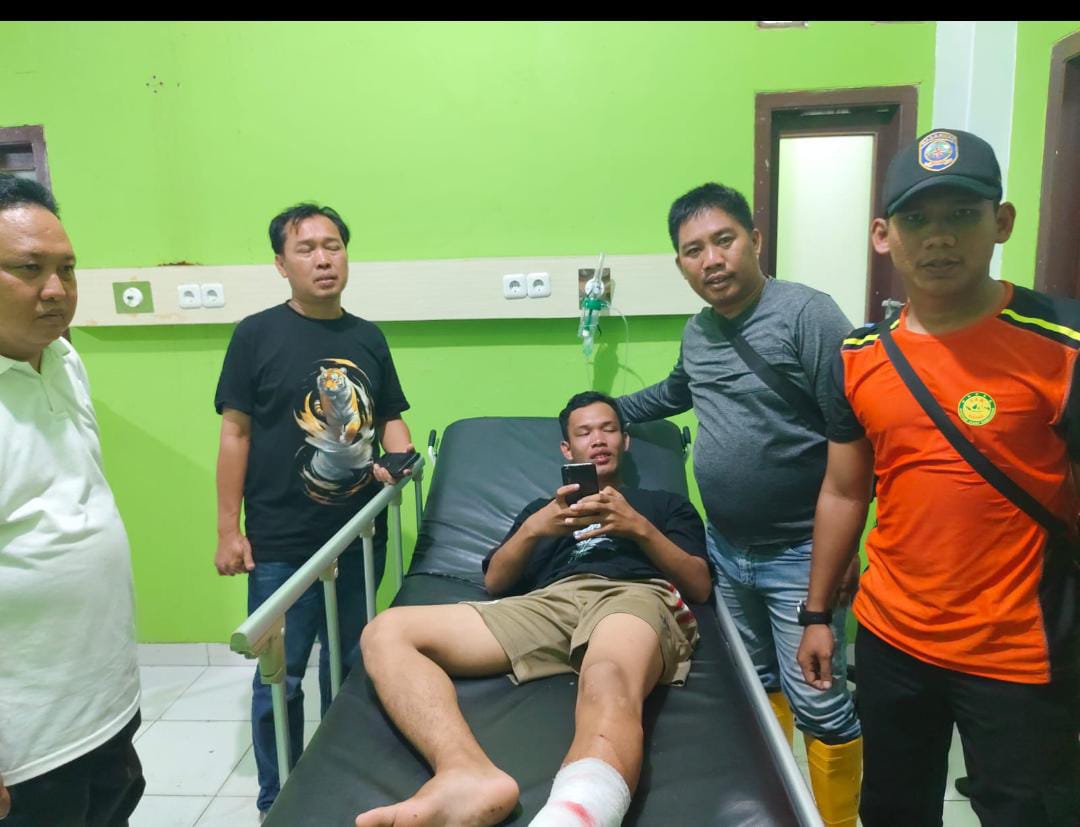 TIM SAR Gabungan Pencarian Korban Hanyut di Sungai Kedurang Dibawa ke RSUD Hasanuddin Damrah Manna Luka Serius