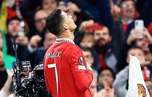 Ronaldo Back, Bawa MU Dekati Puncak Klasemen