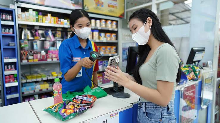 Tiga Makanan Ringan Paling Laris Produk yang Dijual Indomaret...