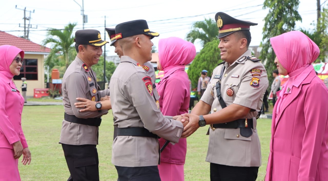 Kapolres Seluma Pimpin Sertijab Kabag SDM dan Kapolsek Semidang Alas