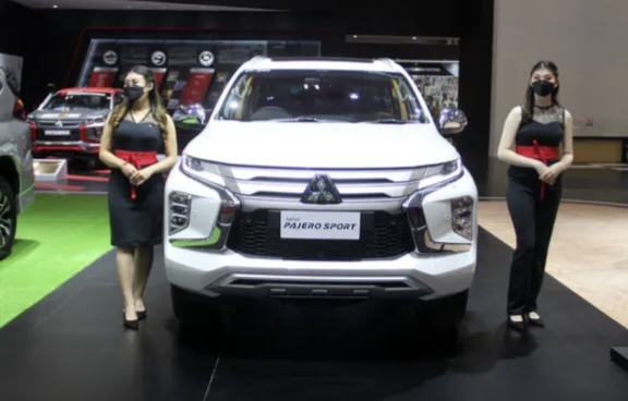 RAJA SUV Pajero Sport PHEV 2024 Desain Mewah Performa Jantan Makin Mantap,Toyota Fortuner Terancam Tertinggal