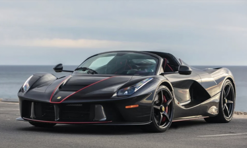 LaFerrari Aperta Mobil Balap Italia Populer di Dunia Otomotif  Dihargai Rp72,8 Miliar Memilikinya Siapa Ya? 