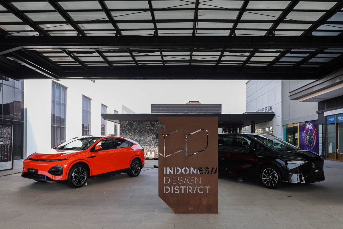  Perkenalkan 2 Model Mobil Cerdas Unggulan, G6 dan X9 Produksi XPENG