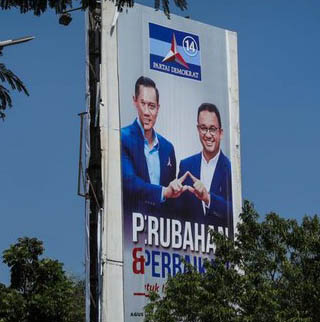 Partai Demokrat Marah! Perintahkan Turunkan Baliho Anies!