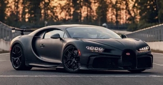 Bugatti Memperkenalkan Chiron sebagai Suksesor dari Veyron pada 1 April 2024 di Geneva Motor Show, Fans Terus