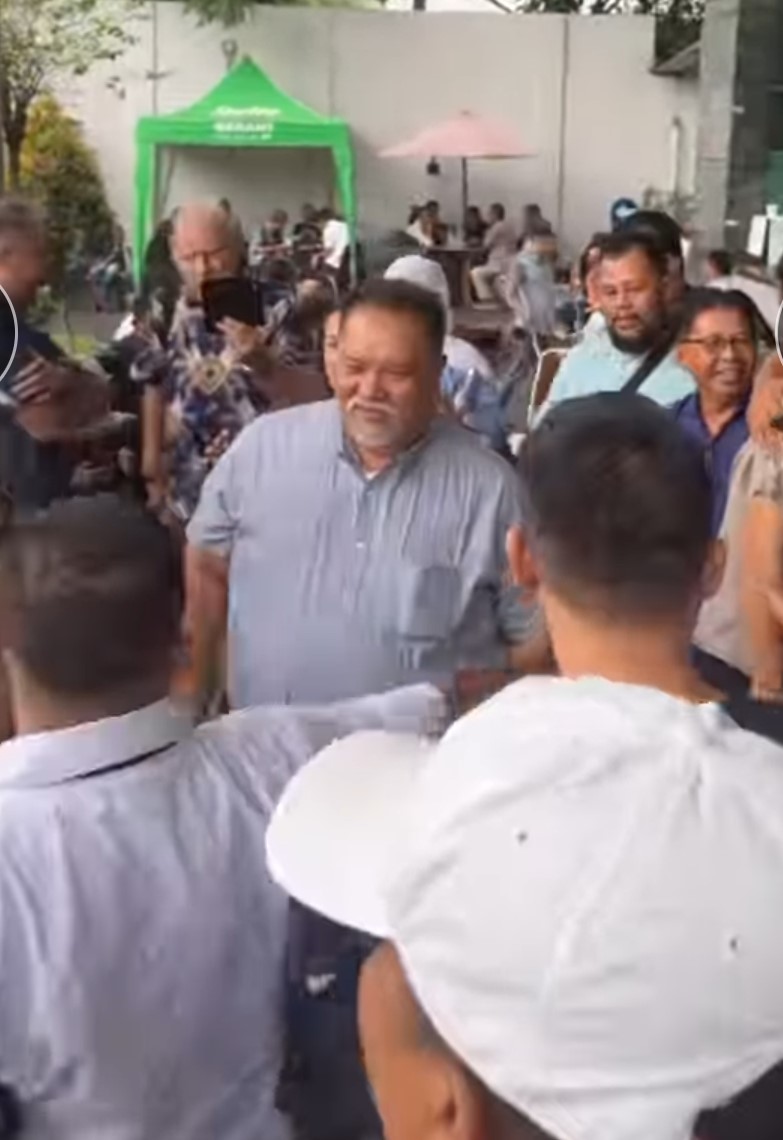 Gugatan  Paslon Suryatati dan Ii Sumirat Ditolak MK,  Rifai Tajudin-Yevri Sudianto Segera Dilantik